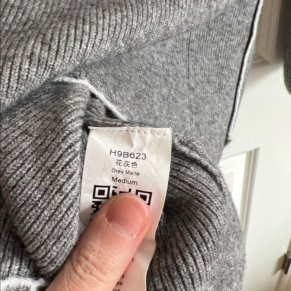 Women’s Gray Cardigan - Picture 5 of 5